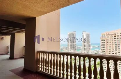 شقة - 4 غرف نوم - 6 حمامات للايجار في طريق بورتو الغربي - بورتو أرابيا - جزيرة اللؤلؤة - الدوحة