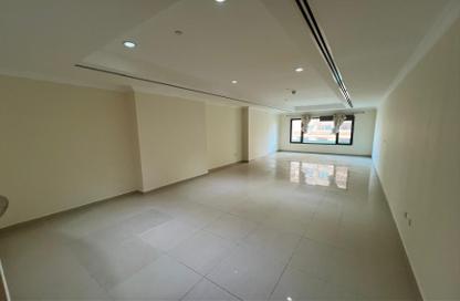 Apartment - Studio - 1 Bathroom for rent in East Porto Drive - Porto Arabia - The Pearl Island - Doha