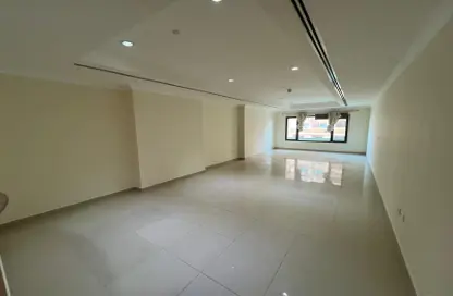 Apartment - Studio - 1 Bathroom for rent in East Porto Drive - Porto Arabia - The Pearl Island - Doha