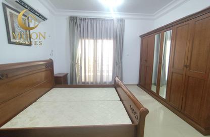Apartment - 2 Bedrooms - 2 Bathrooms for rent in Al Nasr Street - Al Nasr - Doha