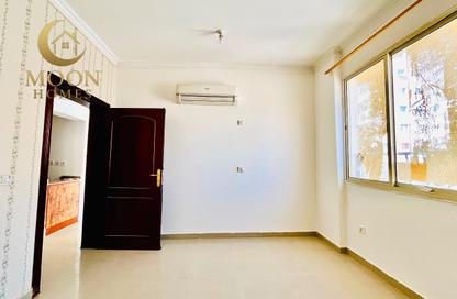 Apartment - 1 Bedroom - 1 Bathroom for rent in Umm Ghwailina Comm - Umm Ghuwalina - Umm Ghuwailina - Doha