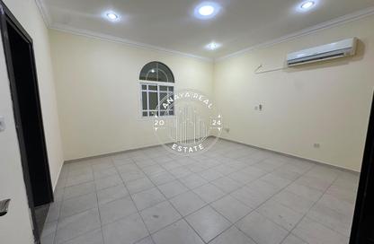 Apartment - Studio - 1 Bathroom for rent in New Salata - Salata - Doha