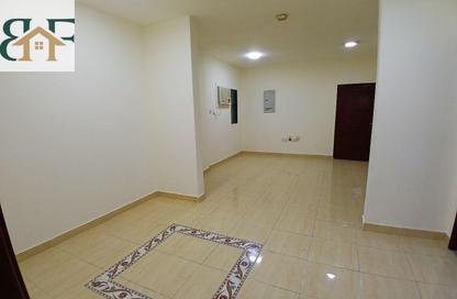 Apartment - 2 - 2 for rent in Al Aqaria Tower - Old Salata - Salata - Doha