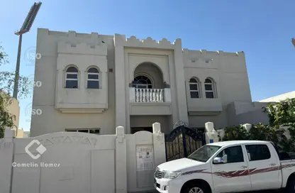 Villa - 4 Bedrooms - 6 Bathrooms for rent in New Salata - Salata - Doha