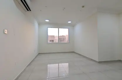 Apartment - 2 Bedrooms - 2 Bathrooms for rent in Old Airport Road - Old Airport Road - Doha