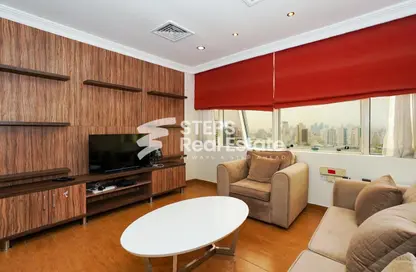 Apartment - 2 Bedrooms - 2 Bathrooms for rent in Hadramout Street - Doha Al Jadeed - Doha