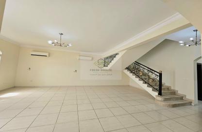 Villa - 5 Bedrooms - 4 Bathrooms for rent in Bu Hamour Street - Abu Hamour - Doha