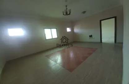 شقة - غرفة نوم - 2 حمامات للايجار في فريج عبد العزيز - فريج عبد العزيز - الدوحة