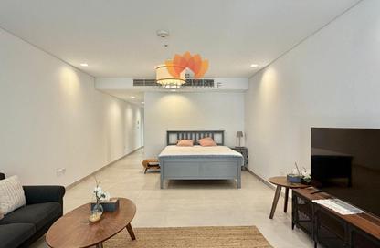 Apartment - Studio - 1 for rent in Al Mutahidah Tower - Viva Bahriyah - The Pearl Island - Doha
