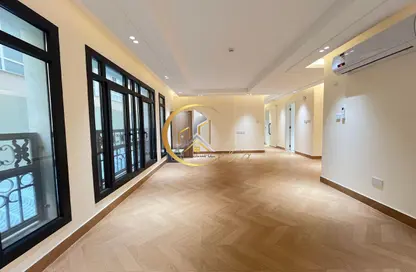 Apartment - 2 Bedrooms - 2 Bathrooms for rent in Al Nasr Street - Al Nasr - Doha