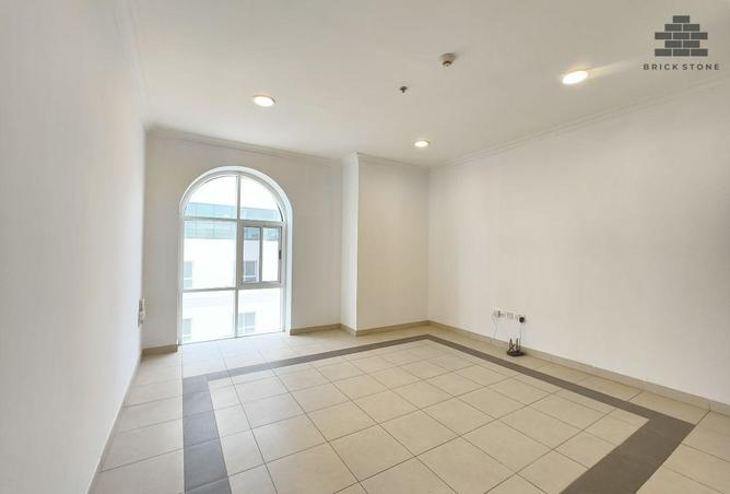 54200415 - Property Image 2