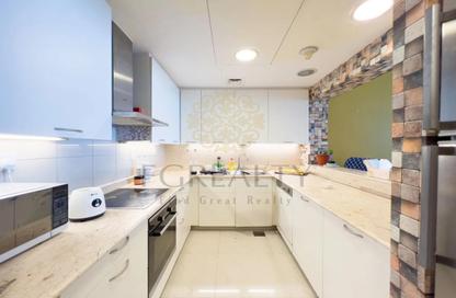 Apartment - 2 Bedrooms - 3 Bathrooms for sale in Viva West - Viva Bahriyah - The Pearl Island - Doha