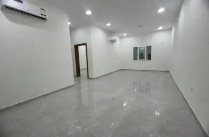 Apartment - 2 Bedrooms - 2 Bathrooms for rent in Al Azizia Street - Al Aziziyah - Doha