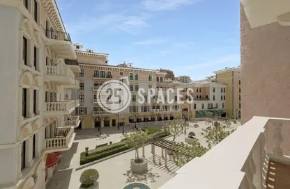 Apartment - 1 Bedroom - 2 Bathrooms for sale in Chateau - Qanat Quartier - The Pearl Island - Doha