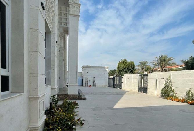 1010283 - Property Image 2