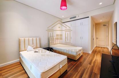 Apartment - 2 Bedrooms - 4 Bathrooms for rent in Floresta Gardens - Floresta Gardens - The Pearl Island - Doha