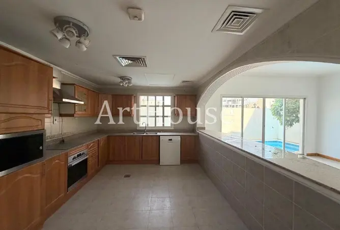 62912389 - Property Image 2