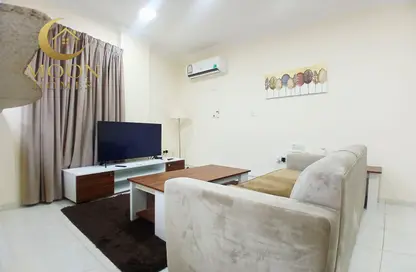 Apartment - 1 Bedroom - 1 Bathroom for rent in Umm Ghuwalina - Umm Ghuwailina - Doha