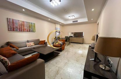 Apartment - 2 Bedrooms - 3 Bathrooms for rent in Anas Street - Fereej Bin Mahmoud North - Fereej Bin Mahmoud - Doha