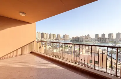 Apartment - 2 Bedrooms - 3 Bathrooms for rent in La Croisette - Porto Arabia - The Pearl Island - Doha