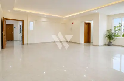 Apartment - 3 Bedrooms - 3 Bathrooms for rent in Anas Street - Fereej Bin Mahmoud North - Fereej Bin Mahmoud - Doha Apartment - 3 Bedrooms - 3 Bathrooms for rent in Anas Street - Fereej Bin Mahmoud North - Fereej Bin Mahmoud - Doha