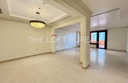 Apartment - 1 Bedroom - 2 Bathrooms for rent in West Porto Drive - Porto Arabia - The Pearl Island - Doha