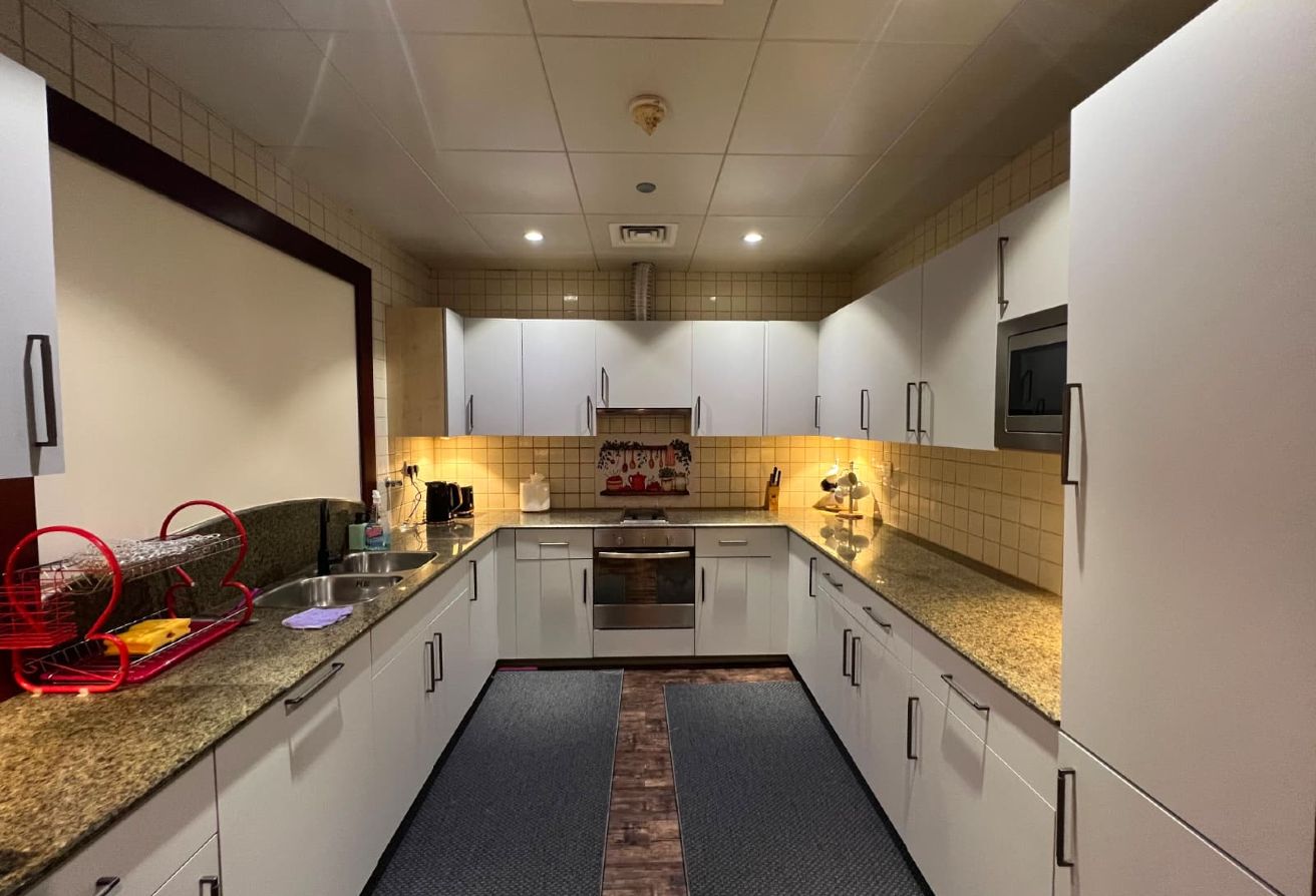 COZY 2BHK | PORTO ARABIA | 7500 EXCL BILLS thumbnail 5