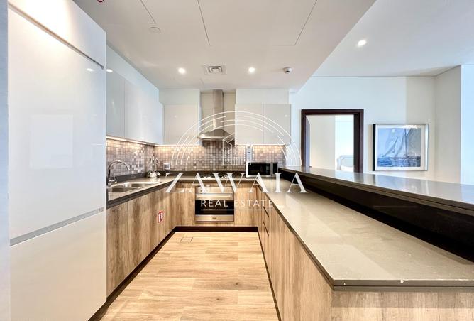 988431 - Property Image 3