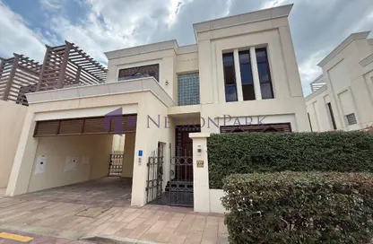 فيلا - 4 غرف نوم - 5 حمامات للايجار في حدائق جاردينو - فيلات جاردينو - جزيرة اللؤلؤة - الدوحة فيلا - 4 غرف نوم - 5 حمامات للايجار في حدائق جاردينو - فيلات جاردينو - جزيرة اللؤلؤة - الدوحة