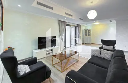 Apartment - 2 Bedrooms - 3 Bathrooms for sale in West Porto Drive - Porto Arabia - The Pearl Island - Doha