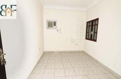 Apartment - 2 Bedrooms - 1 Bathroom for rent in Al Mansoura - Al Mansoura - Doha