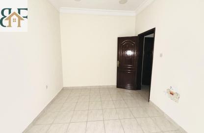 Apartment - 2 Bedrooms - 1 Bathroom for rent in Al Mansoura - Al Mansoura - Doha
