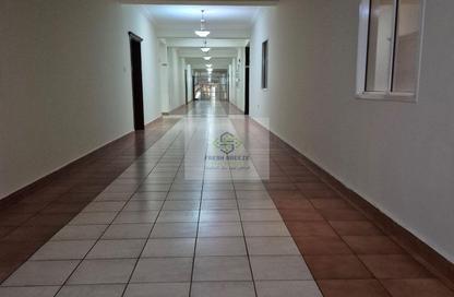Apartment - 3 Bedrooms - 2 Bathrooms for rent in Umm Ghwailina Comm - Umm Ghuwalina - Umm Ghuwailina - Doha Apartment - 3 Bedrooms - 2 Bathrooms for rent in Umm Ghwailina Comm - Umm Ghuwalina - Umm Ghuwailina - Doha