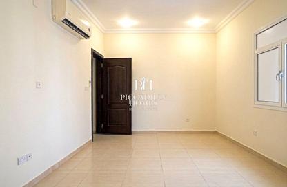 Apartment - 3 Bedrooms - 3 Bathrooms for rent in Al Sadd Tourist Apartments - Al Sadd - Doha