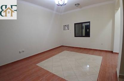 Apartment - 1 Bedroom - 2 Bathrooms for rent in NBK Commercial Building - Fereej Abdul Aziz - Doha