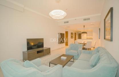Apartment - 2 Bedrooms - 3 Bathrooms for rent in Viva Central - Viva Bahriyah - The Pearl Island - Doha