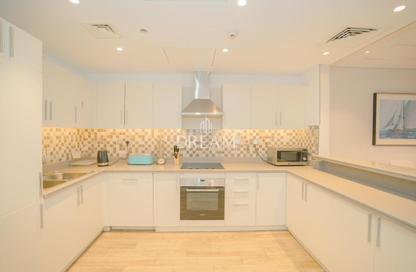 Apartment - 2 Bedrooms - 3 Bathrooms for rent in Viva Central - Viva Bahriyah - The Pearl Island - Doha