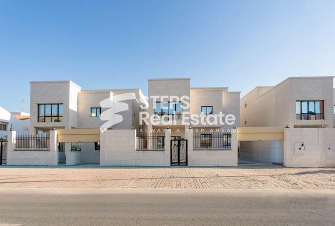 51238087 - Property Image 2