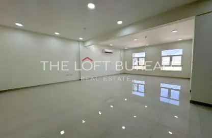 شقة - 3 غرف نوم - 3 حمامات للايجار في ويست واك - الوعب - الدوحة