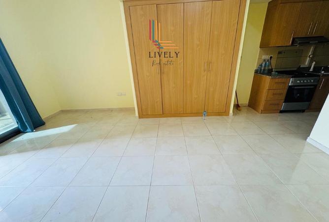 51998296 - صورة العقار 2