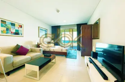 Apartment - Studio - 1 Bathroom for rent in Viva West - Viva Bahriyah - The Pearl Island - Doha