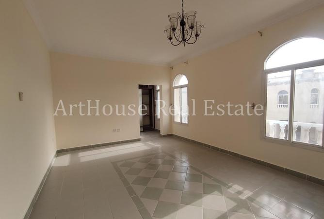 54149729 - Property Image 2