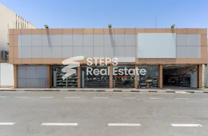 Show Room - Studio - 1 Bathroom for rent in Industrial Area 4 - Industrial Area - Industrial Area - Doha