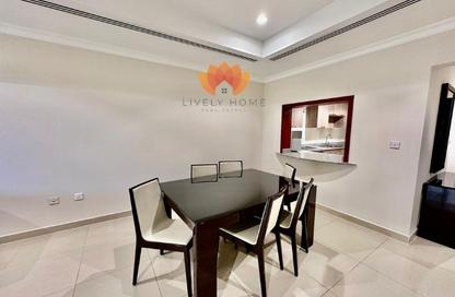 Apartment - 1 Bedroom - 2 Bathrooms for rent in West Porto Drive - Porto Arabia - The Pearl Island - Doha