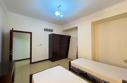 Apartment - 2 Bedrooms - 2 Bathrooms for rent in Al Sadd Road - Al Sadd - Doha