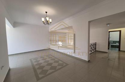 مجمع سكني - 5 غرف نوم - 4 حمامات للايجار في مجمع فيلات بل اير - الريان القديمة - الريان - الدوحة مجمع سكني - 5 غرف نوم - 4 حمامات للايجار في مجمع فيلات بل اير - الريان القديمة - الريان - الدوحة