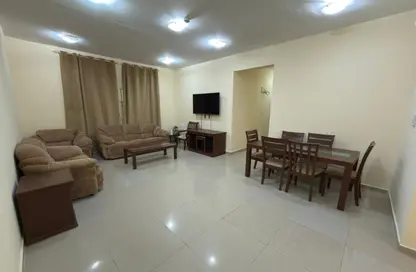 Apartment - 2 Bedrooms - 2 Bathrooms for rent in Al Muntazah - Doha