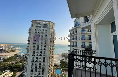 Apartment - 3 Bedrooms - 5 Bathrooms for rent in Floresta Gardens - Floresta Gardens - The Pearl Island - Doha