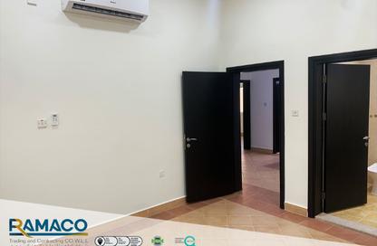 مجمع سكني - 3 غرف نوم - 3 حمامات للايجار في شارع المطار القديم - طريق المطار القديم - الدوحة