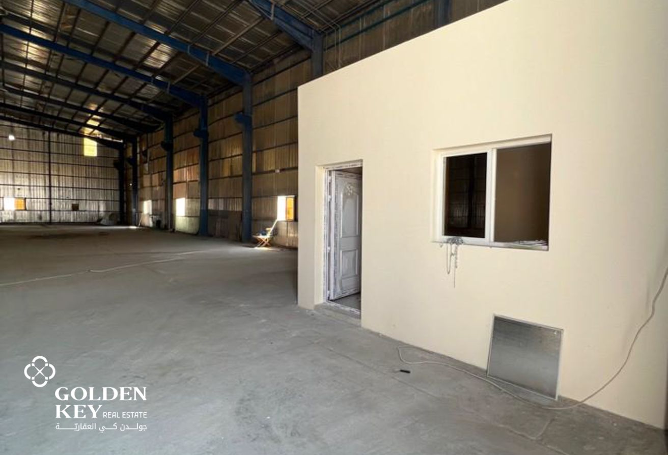 Workshop | 4,700 SQM| Birkat Al Awamer ꟷ Main Road